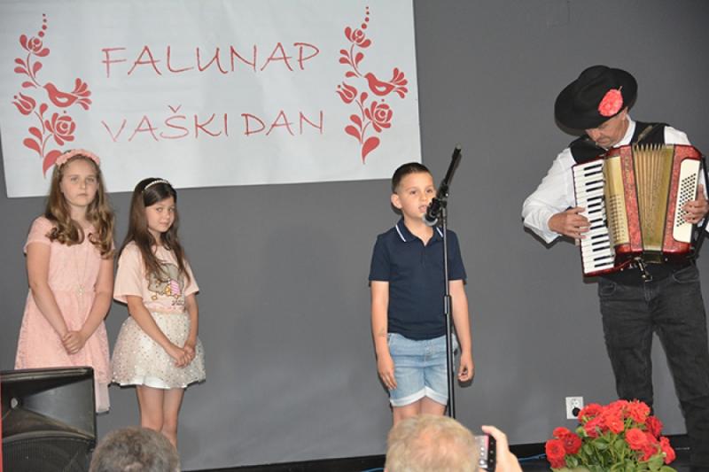 Különleges ízek és színes programok várják a látogatókat a hármasmalomi falunapon! A rendezvény gazdag kínálatával mindenki megtalálhatja a kedvére való szórakozást, legyen szó helyi ínycsiklandó ételekről vagy szórakoztató programokról. Élményekkel teli 