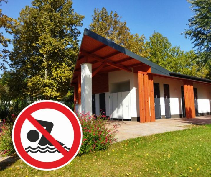 A balatoni strand fürdési tilalma lépett érvénybe, miután a legutóbbi vízminőség-vizsgálat során az enterococcus szintje a megengedett határérték fölé emelkedett.