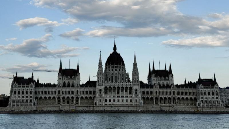 Dornfeld László: Az amerikai jelentés a tényekre épít, elkerülve az ideológiai torzítást.