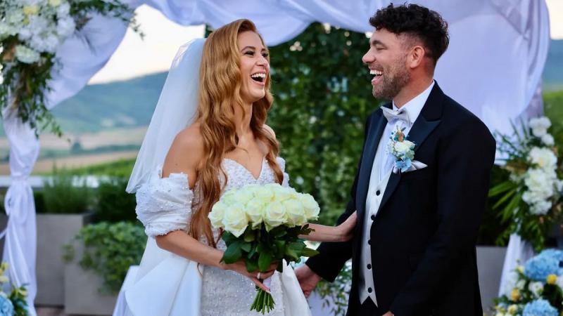 Megérkeztek az első képek Krausz-Mikes Anna és Krausz Gábor második esküvőjéről - Life.