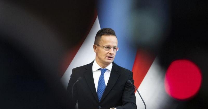 Szijjártó Péter láthatóan nem igazán fogta fel a helyzet tényleges mibenlétét.