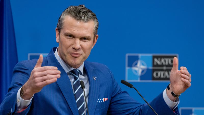 Még csak most indul el igazán Ukrajna fegyverkezési folyamata? Trump egyik fő tanácsadója szerint a béke érdekében jelentős fegyverbeszerzések várhatóak.