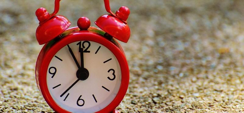 A kijavított írásbeli vizsgaanyag megtekintésére akkor van lehetőség, ha a kormányhivatalban bejelentkeztetek az érettségi vizsgára.