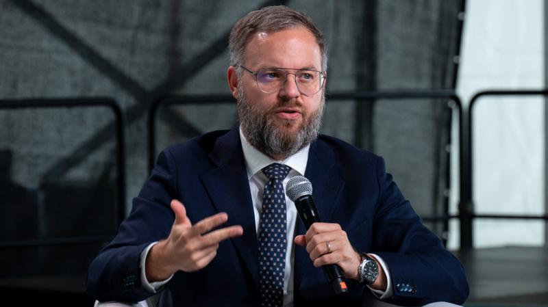 Orbán Balázs: A Tisza Párt titkolózik a nyugdíjak csökkentésének szándékával kapcsolatban.