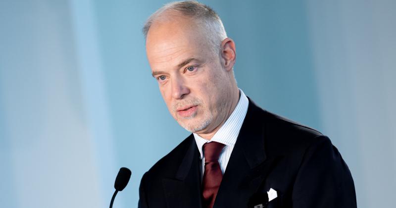 A miniszter álláspontja szerint Ruszin-Szendi Romulusz egy komoly fenyegetést jelent, és aggasztó forgatókönyvként polgárháború lehetőségét vázolja fel.