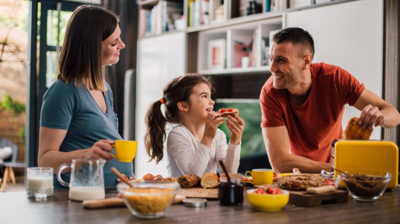 Cím: Hogyan segítheted gyermekedet abban, hogy felnőttkorában elkerülje a népbetegségeket - Dietetikus útmutatása

A felnőttkorban gyakran előforduló népbetegségek megelőzése már gyerekkorban elkezdődik. A dietetikus szakértők számos hasznos tanácsot adna
